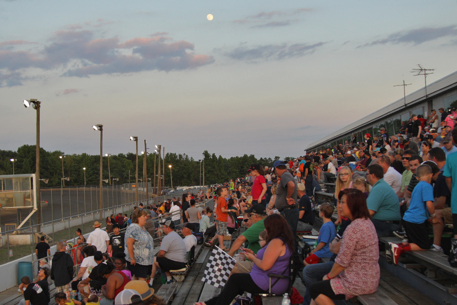MISSION ACCOMPLISHED – BRIDGEPORT/SPIRIT AUTO CENTER SPEEDWAY’S FIRST PACK THE HOUSE NIGHT IS A HUGE SUCCESS