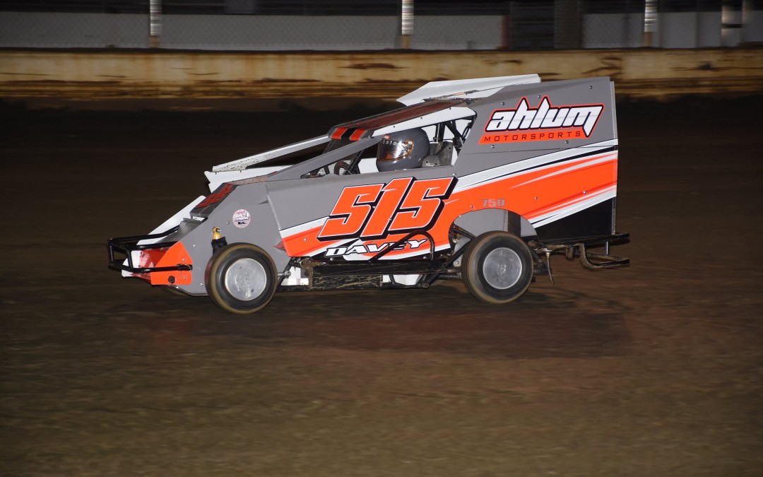 KELLER, SKIAS AND DAVEY RACE TO VICTORY IN FRIDAY NIGHT ACTION