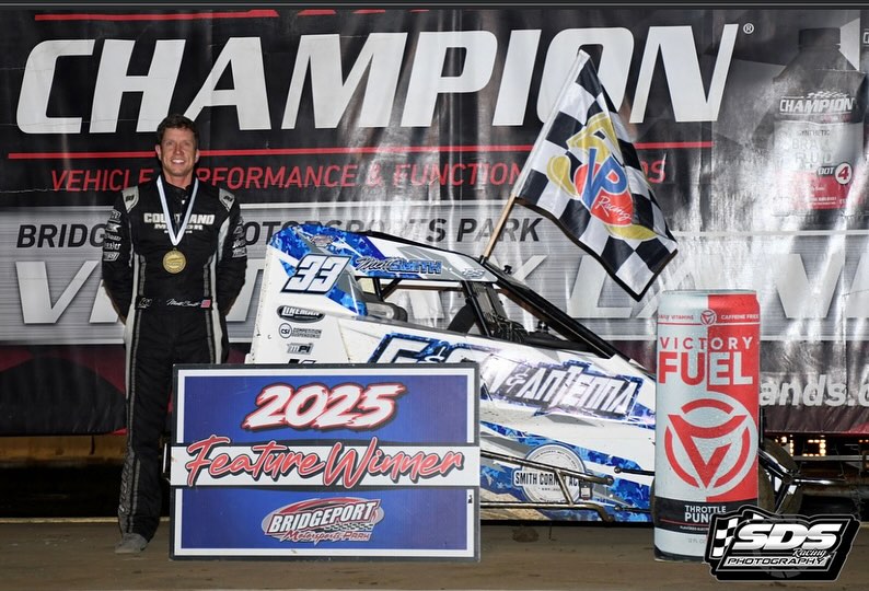 SMITH REPEATS IN HYPER RACING 600 MAIN